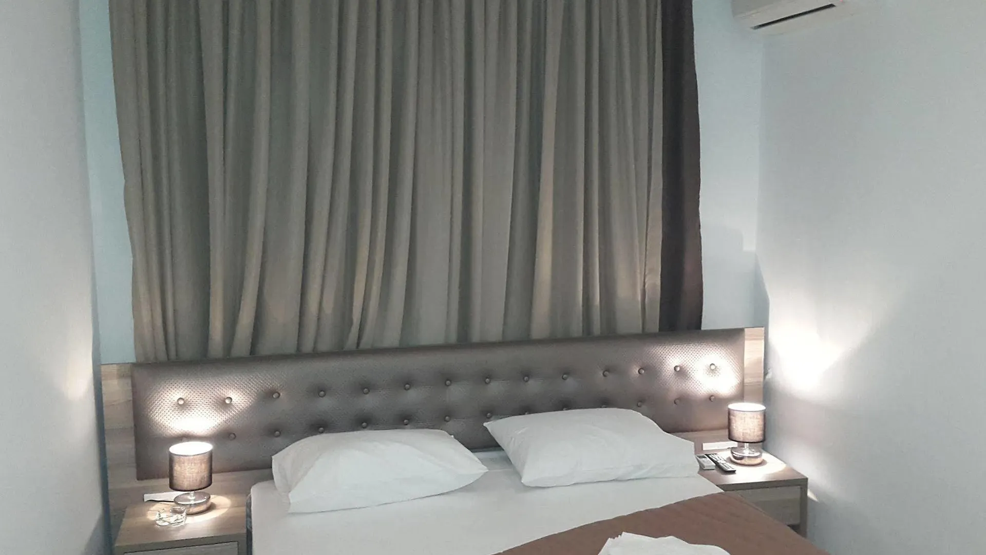 **  Hotel Rex 테살로니키 그리스
